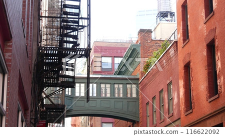 New York City Staple street skybridge. Industrial architecture, red brick building. Manhattan, USA. 116622092