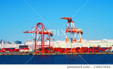 Gantry cranes (Umi Kirin) and blue sky in Tokyo Bay Gantry cranes (Umi Kirin) and blue sky in Tokyo Bay 116623083