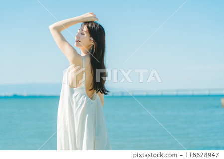 Image of young woman's UV care Image of young woman's UV care 116628947