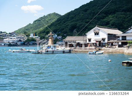 Tomonoura, a port waiting for the tide in Fukuyama City, Hiroshima Prefecture 116633264