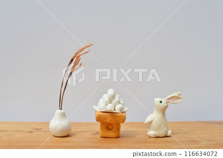 Paper clay rabbit moon viewing decoration 116634072