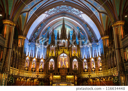 Interior of Notre-Dame Basilica (Basilique Notre-Dame de Montreal). A minor basilica of the Catholic Church in the historic Old Montreal district. Quebec, Canada. 116634448