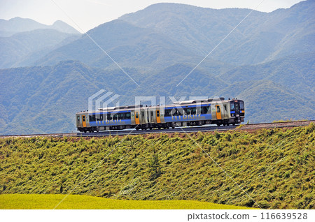 小海線 小淵遁界 小泉 JR東日本 木葉 E200-1+木葉 E200-2 (小海) 116639528
