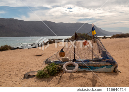 Cliffs of Lanzarote from La Graciosa, Spain 116640714