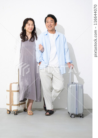 Senior couple in their 50s traveling, images of overseas travel, etc. Senior couple in their 50s traveling, images of overseas travel, etc. 116644070