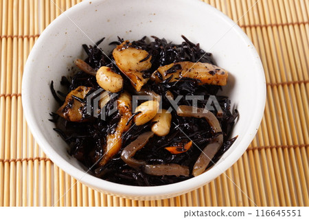 煮熟的羊栖菜 116645551