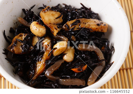 Boiled hijiki 116645552