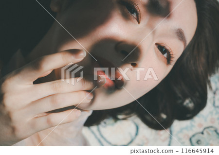 lipstick, daub, makeup 116645914