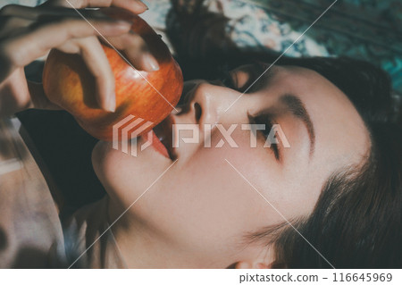 蘋果 女生 女孩 116645969