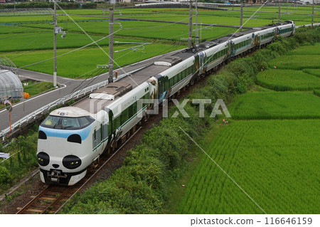 Rural scenery and the "Panda Kuroshio Smile Adventure Train" Susami Town, Nishimuro District, Wakayama Prefecture Rural scenery and the "Panda Kuroshio Smile Adventure Train" Susami Town, Nishimuro District, Wakayama Prefecture 116646159