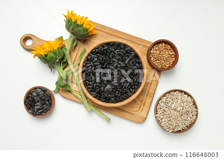 Sunflower seeds, concept of tasty snack, concept of harvest 116648003