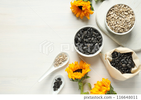 Sunflower seeds, concept of harvest, tasty snack 116648011