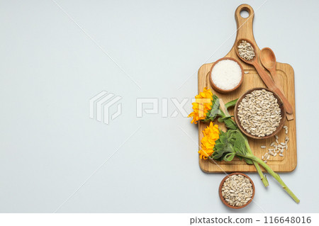 Sunflower seeds, concept of harvest, tasty snack 116648016