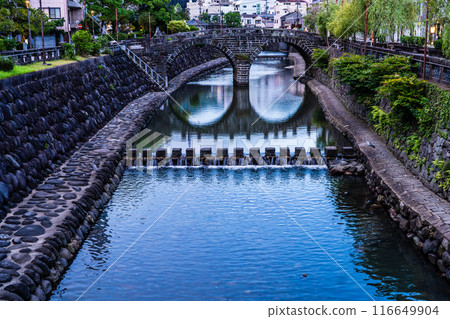 中島川和眼鏡大橋的夜景【長崎市】 116649904