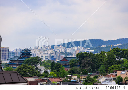 韓國北村韓屋村世界著名復古建築風景 韓國北村韓屋村世界著名復古建築風景 116654244