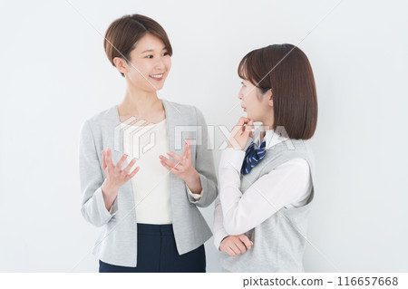 高中女生和女補習班老師 116657668