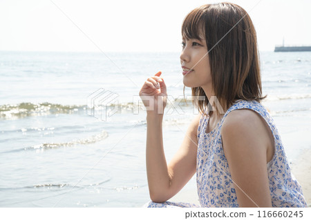 眺望江之島海的女人 眺望江之島海的女人 116660245