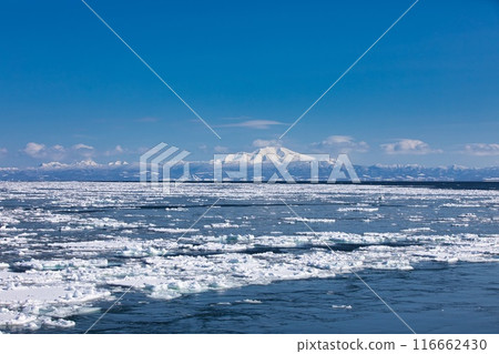 流冰和海別山 流冰和海別山 116662430