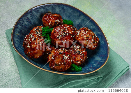 Tsukune, Japanese meatballs, minced chicken, fried on a skewer, with yakitori sauce, homemade, no people, 116664028