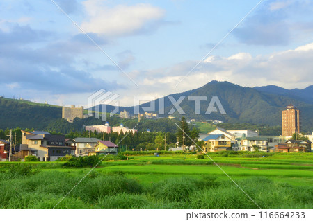 View from the train window on the JR East Joetsu Line from Joetsu Kokusai Ski Resort Station to Echigo-Nakazato Station (Summer 2022) 116664233