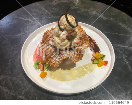 Waffle ice cream 116664649