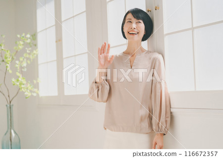 female, females, lady 116672357