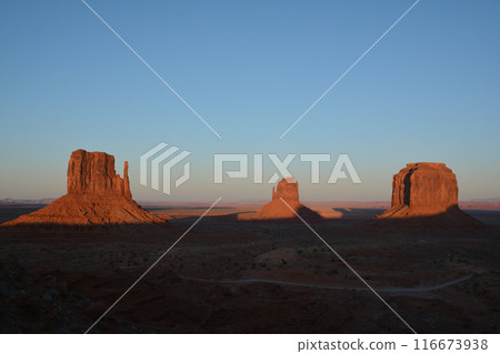 Monument Valley in the sunset Monument Valley in the sunset 116673938
