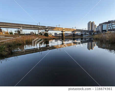 Aqua Terrace in front of Kashiwanoha T-SITE and the TX overpass - Water Mirror Aqua Terrace in front of Kashiwanoha T-SITE and the TX overpass - Water Mirror 116674361