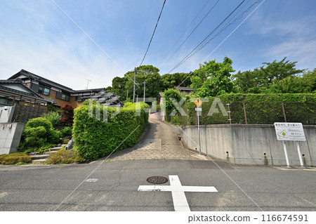 位於名古屋市綠區大高町市區、桶狹間戰場附近的“丸六堡” 位於名古屋市綠區大高町市區、桶狹間戰場附近的“丸六堡” 116674591