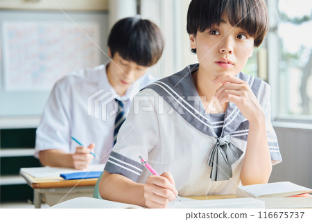 高中男女學習 116675737