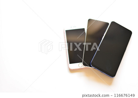 Smartphone contracts and fees 116676149