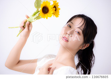 Beauty Summer image Woman wearing a white dress 116676605