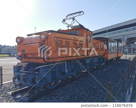 Kurobe Gorge Railway's preserved vehicles: ED-type electric locomotive and H-type two-axle passenger car 116676856