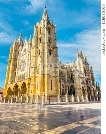 Scenic view of Gothic Cathedral of Leon, Castile and Leon, Spain Scenic view of Gothic Cathedral of Leon, Castile and Leon, Spain 116680100