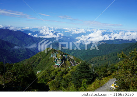 Himalaya Mountain Range from Zuluk Silk Route Sikkim 116680150
