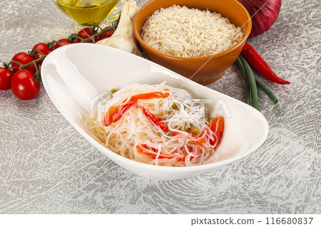 Asian glass rice noodle with vegetables Asian glass rice noodle with vegetables 116680837