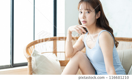 Young woman beauty image 116681210