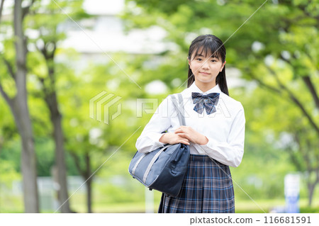 School girls with school bags 116681591