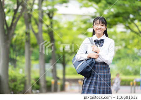 高中女生製服肖像 116681612