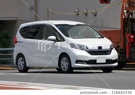 運動中的小型貨車 116683336