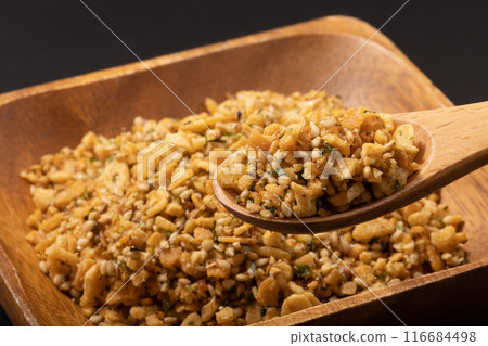 Garlic Sprinkle Garlic Sprinkle 116684498