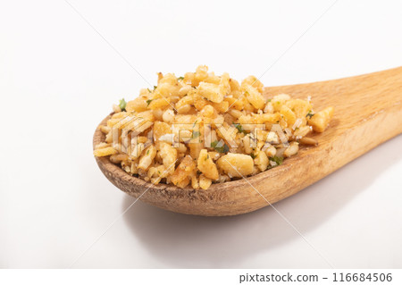 Garlic Sprinkle 116684506