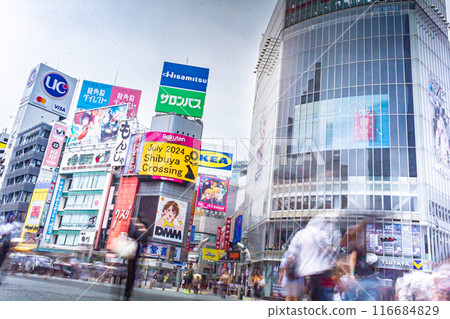 Shibuya Scramble Crossing, slow shutter 116684829