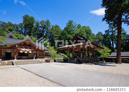 <Shimane Prefecture> Kumano Taisha Shrine, main hall and dance hall 116685251