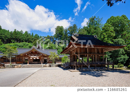 <Shimane Prefecture> Kumano Taisha Shrine, main hall and dance hall <Shimane Prefecture> Kumano Taisha Shrine, main hall and dance hall 116685261