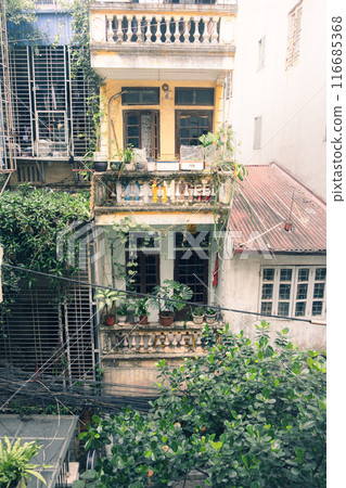 從越南河內的窗戶看到的城市景觀 116685368