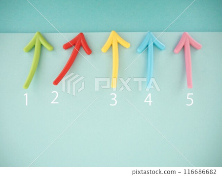 The numbers 12345 on an upward-pointing arrow 116686682