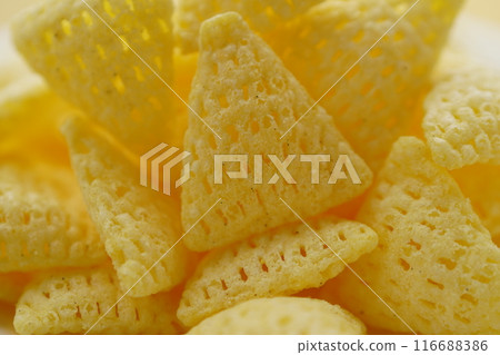 Porinky Light Corn 116688386