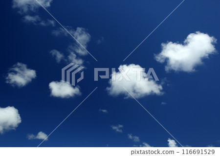 沖繩的夏天，藍天白雲 116691529