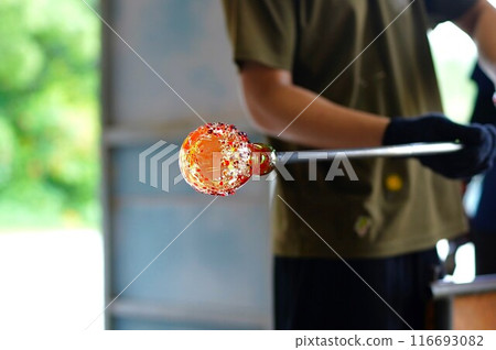 琉球玻璃:吹棒尖端會膨脹的玻璃 琉球玻璃:吹棒尖端會膨脹的玻璃 116693082